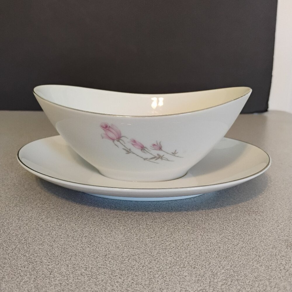 Rose China Vintage We Three Pattern Gravy/Sauce Boast
